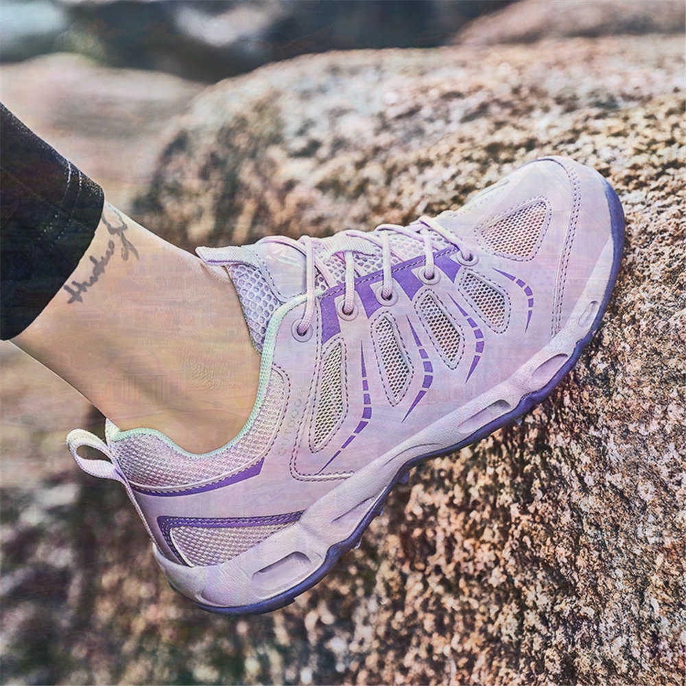 Sumer Round Tip Silver Sneaker - Luxury Lifestyle Goods recension och pris