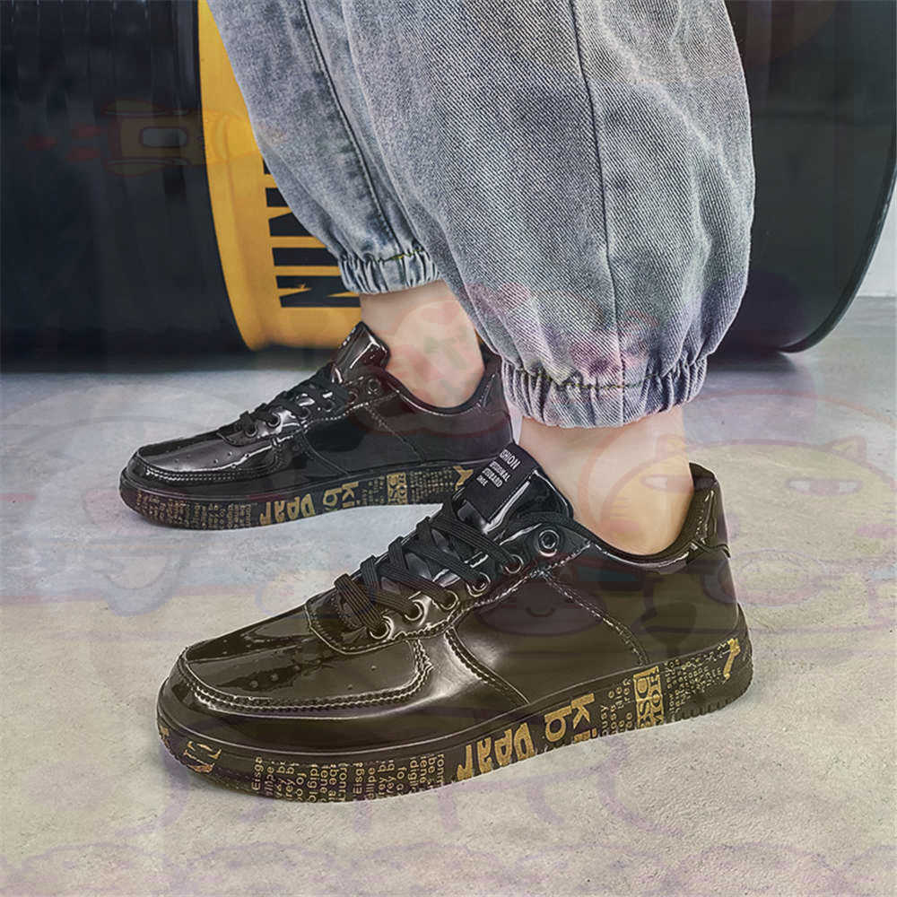 Round Foot Size 45 Sneakers Wh - Luxury Lifestyle Goods recension och pris